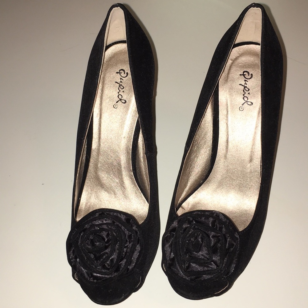 Peep toe black suede pumps